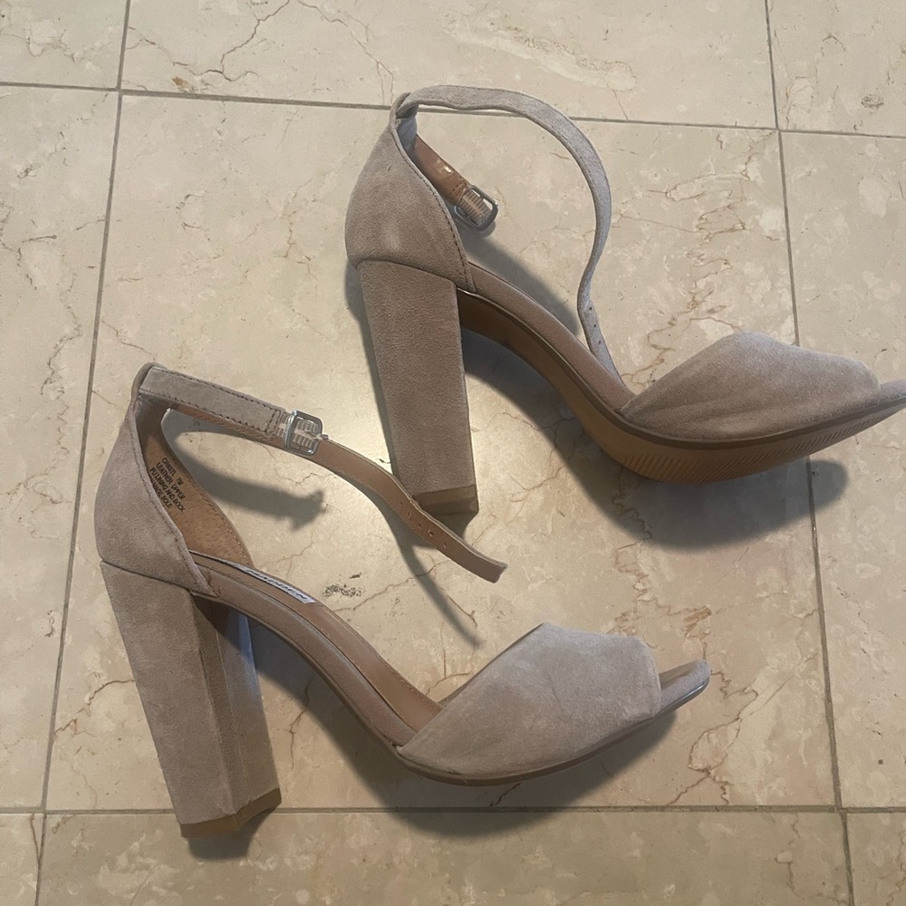 Women shoes… sandals